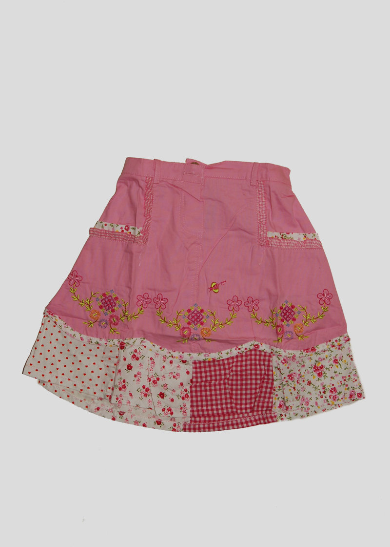 Юбка розовая с цветочным вышивным рисунком (2 года)