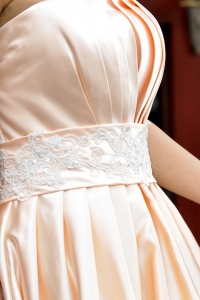 Вечернее платье абрикосовое (размер L)