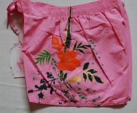Розовые шорты с аппликацией р-р. XL