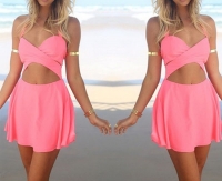 Розовое пляжное платье
