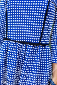 Жаккардовое платье квадратиками